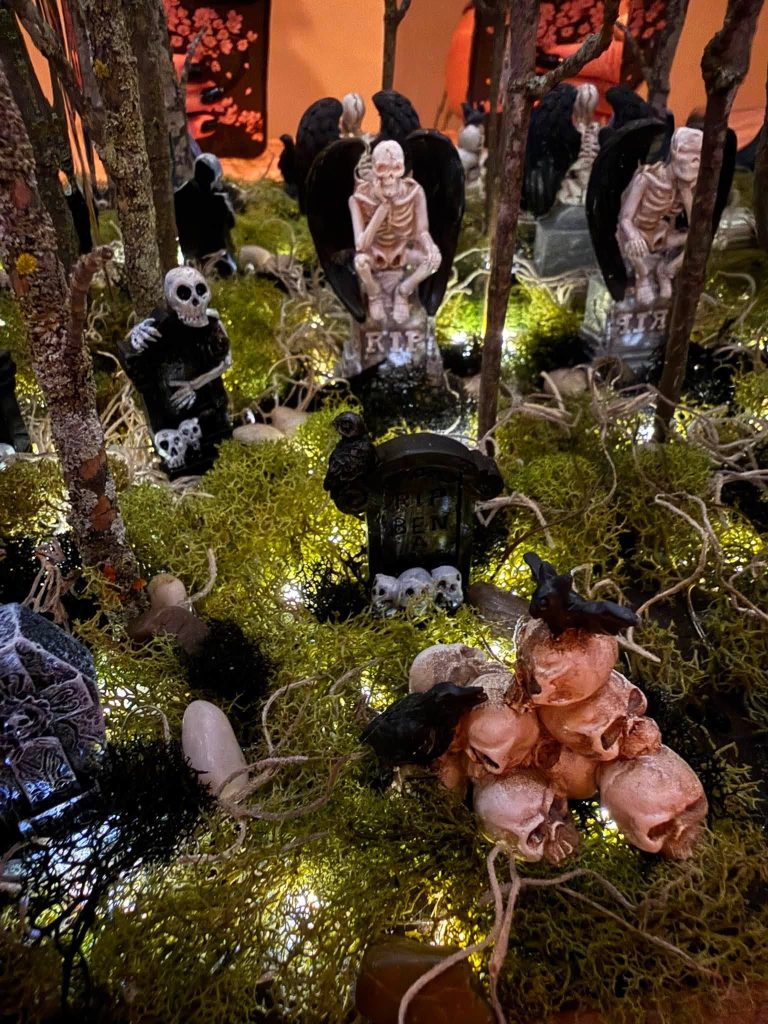 Build a Haunted Book Nook: Miniature Halloween World